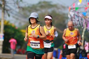 BIB: 40262, 45714
                            <button type="button" onclick="openModal(9916846)" class="btn btn-primary btn-sm float-right btn-popup" data-toggle="modal" data-target=".modal-high-quality">
                        <i class="fas fa-shopping-cart"></i> Add to Cart
                    </button>
                                            <button type="button" onclick="isThisMe(9916846, true)" class="btn btn-success btn-sm float-right btn-popup btn-isme hidden" data-toggle="tooltip" data-placement="bottom" title="นี่คือรูปของคุณใช่ไหม คลิกที่นี่เพื่อเอาเข้าอัลบั้ม">
                        <i class="fas fa-plus"></i> Add to album
                    </button>
                    <button type="button" onclick="isThisMe(9916846, false)" class="btn btn-warning btn-sm float-right btn-popup btn-isnotme hidden">
                        <i class="fas fa-ban"></i> Remove from album
                    </button>